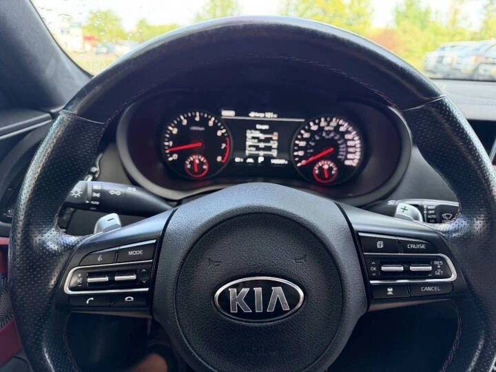 2020 Kia Stinger GT - Image 16 of 20