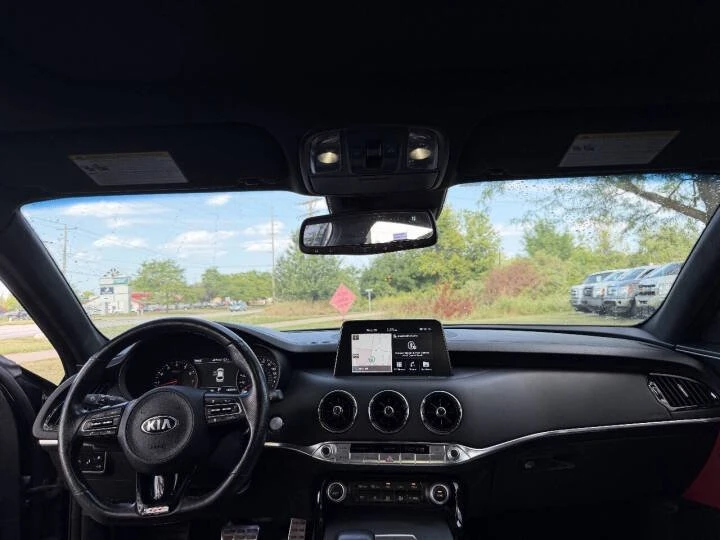 2020 Kia Stinger GT - Image 10 of 20