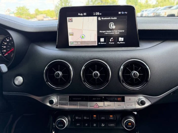 2020 Kia Stinger GT - Image 17 of 20