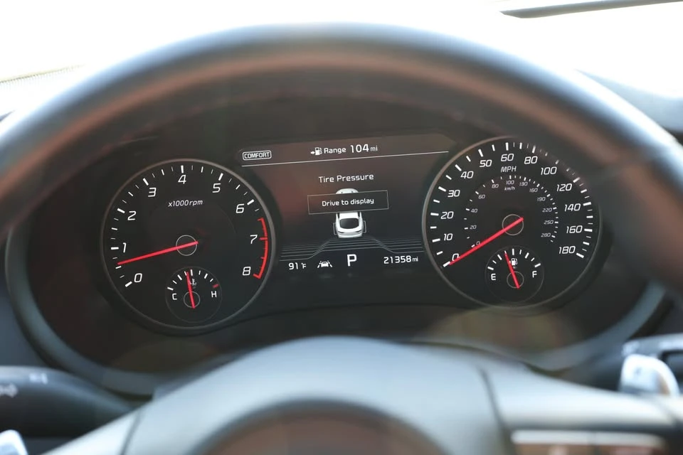 2020 Kia Stinger GT - Image 18 of 20