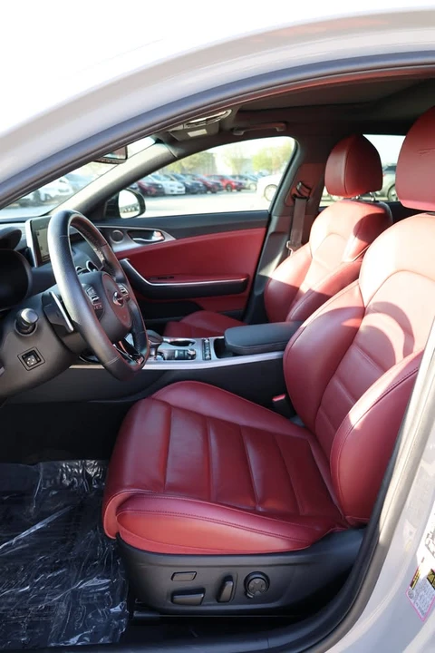 2020 Kia Stinger GT - Image 12 of 20