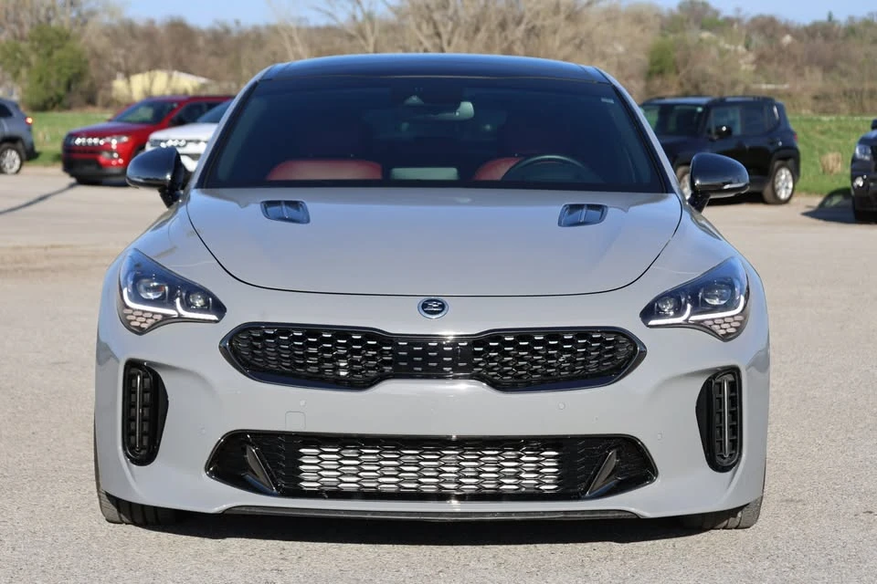 2020 Kia Stinger GT - Image 2 of 20