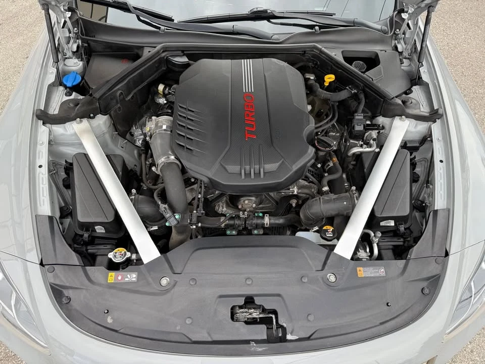2020 Kia Stinger GT - Image 9 of 20