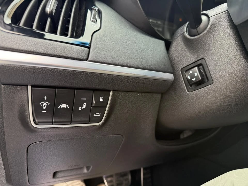 2020 Kia Stinger GT - Image 13 of 20