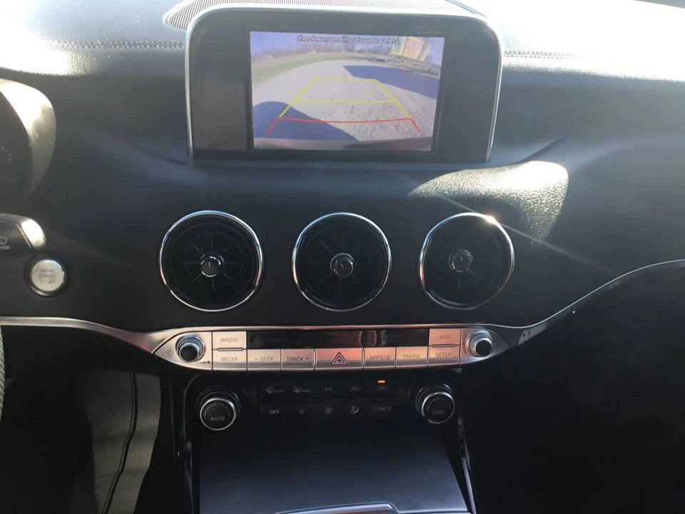 2020 Kia Stinger GT - Image 16 of 18