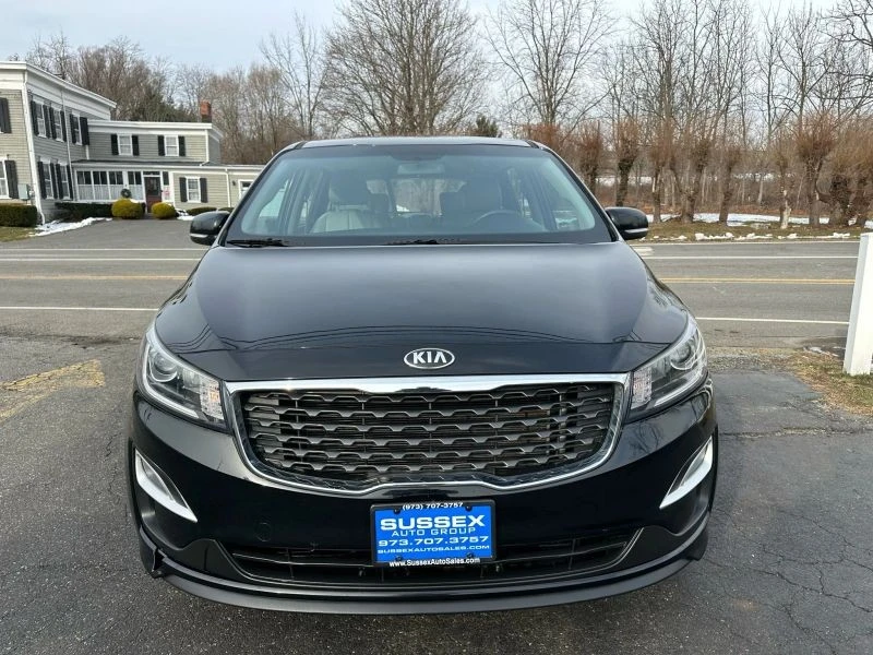 2020 Kia Carnival - Image 2 of 12