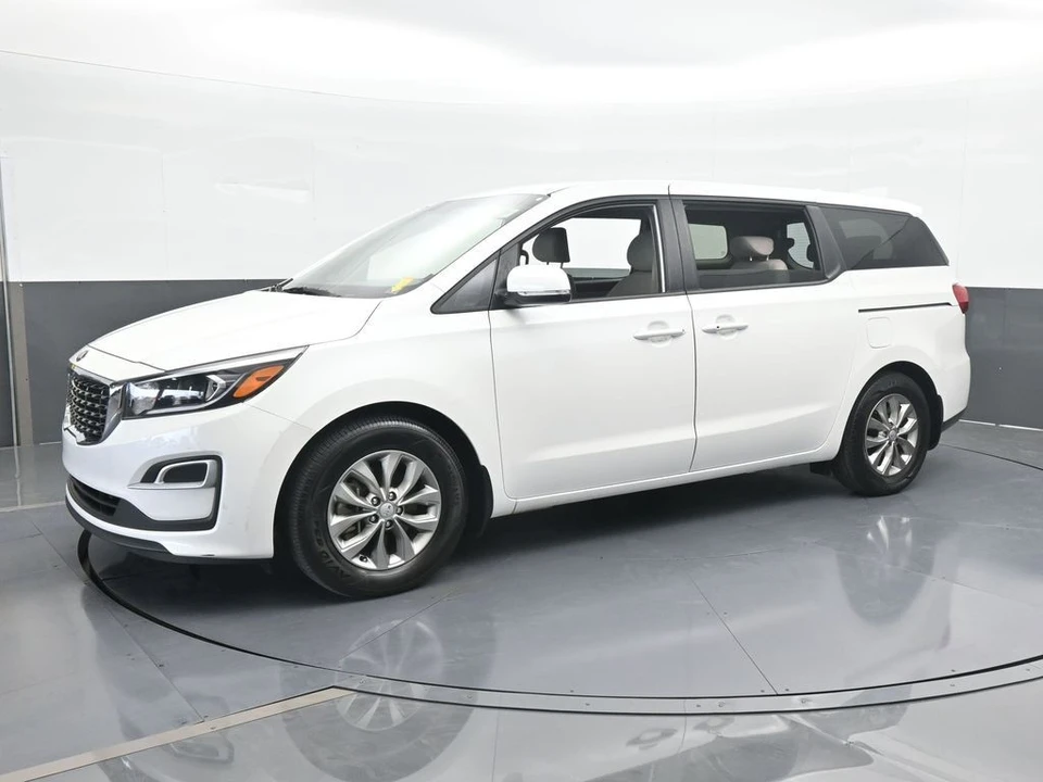 2020 Kia Carnival - Image 4 of 12
