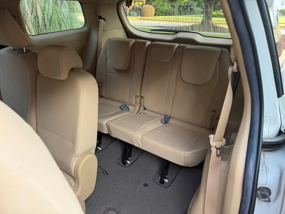 2020 Kia Carnival - Image 11 of 20