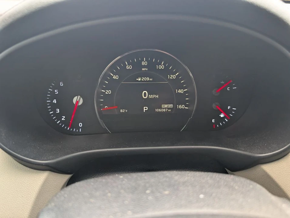 2020 Kia Sorento - Image 16 of 21