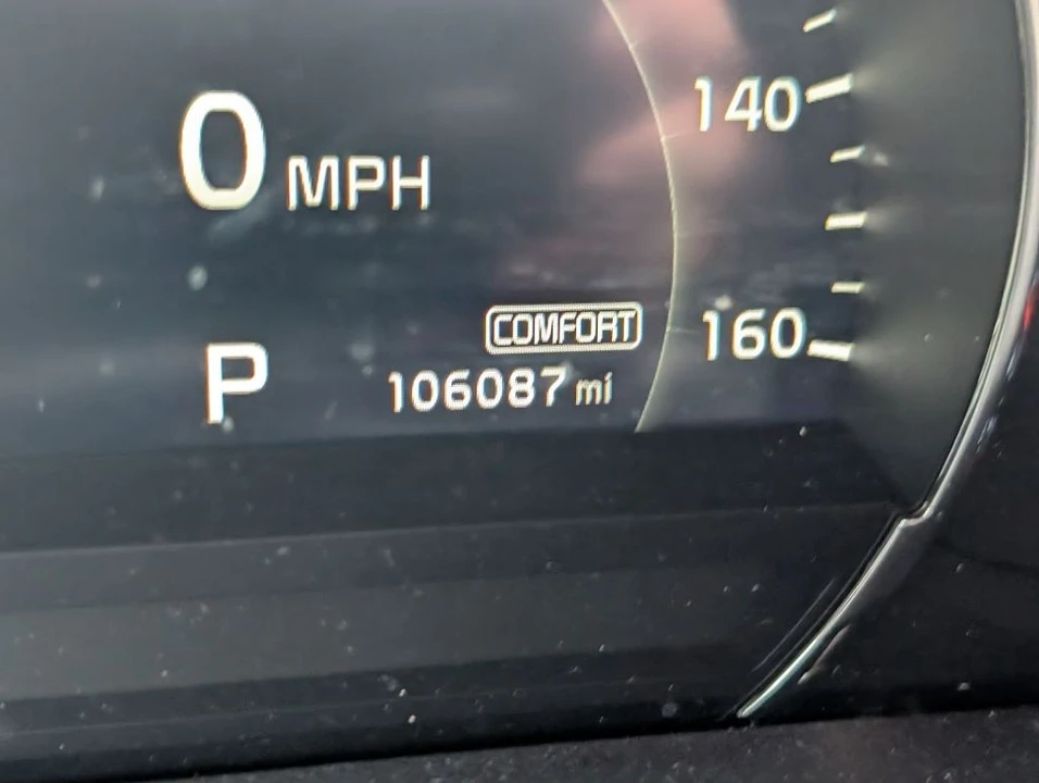 2020 Kia Sorento - Image 17 of 21