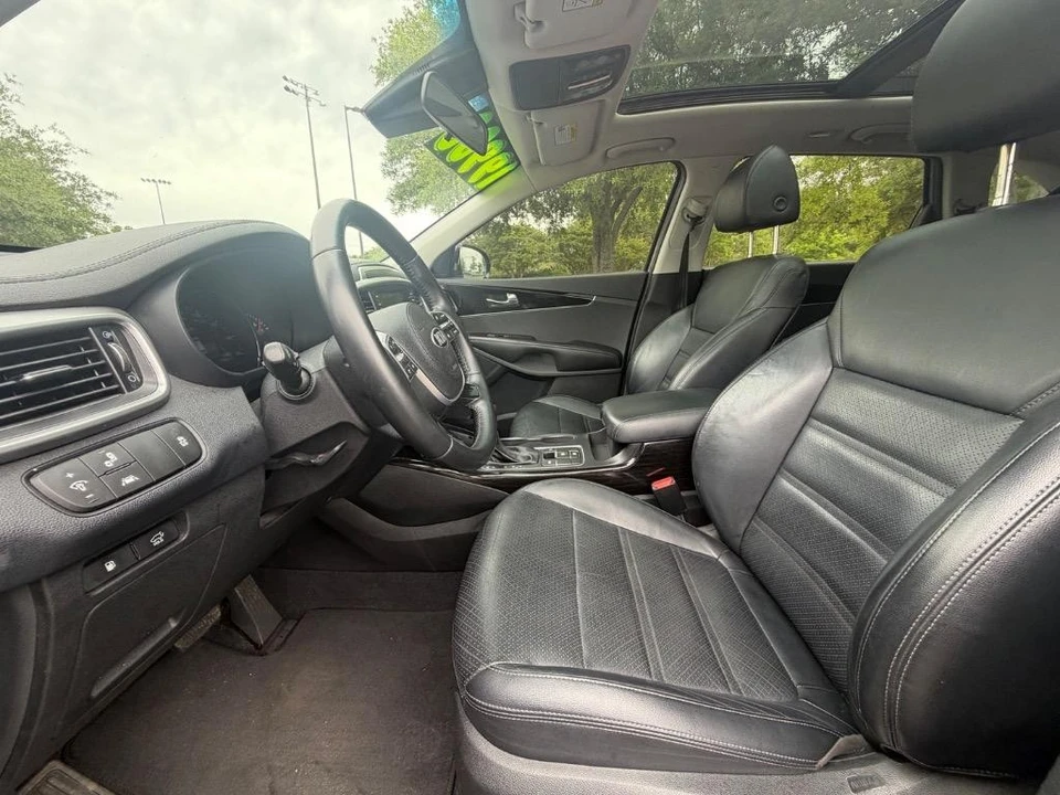 2020 Kia Sorento - Image 7 of 21