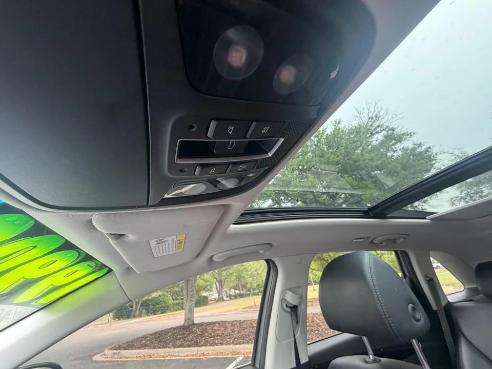 2020 Kia Sorento - Image 18 of 21