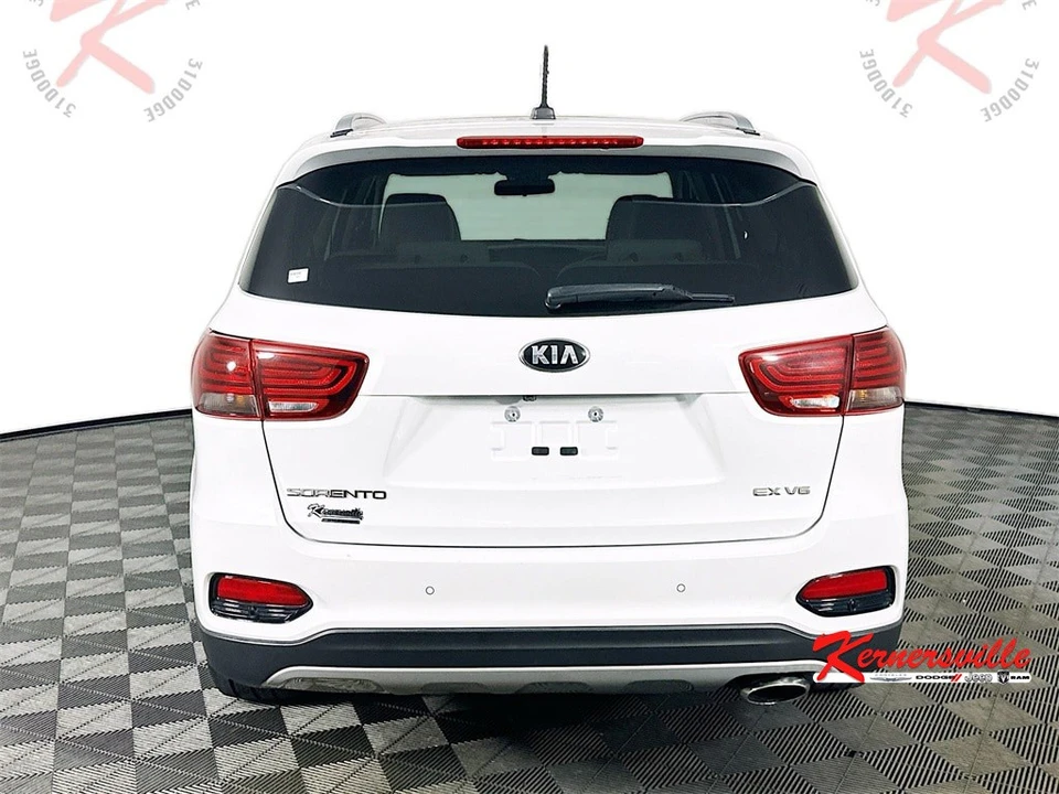 2020 Kia Sorento - Image 6 of 12