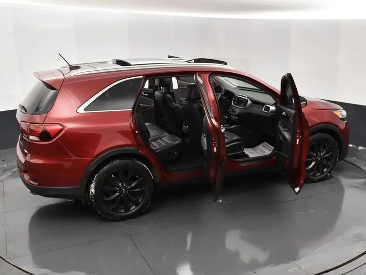 2020 Kia Sorento - Image 6 of 12