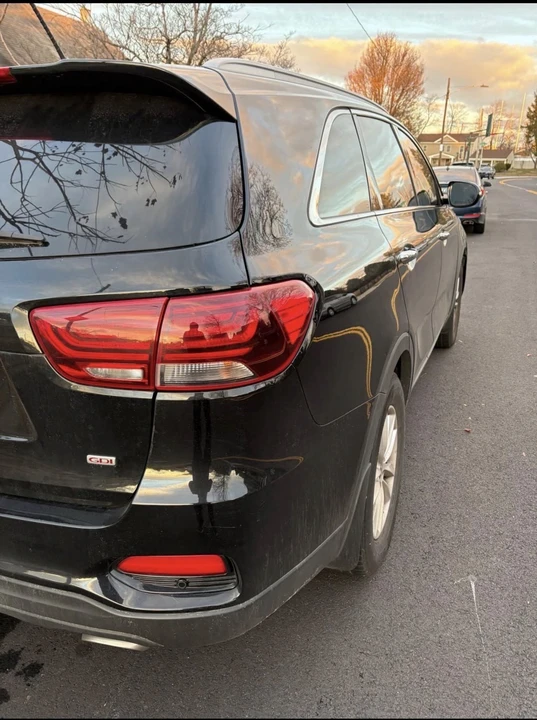 2020 Kia Sorento - Image 6 of 11
