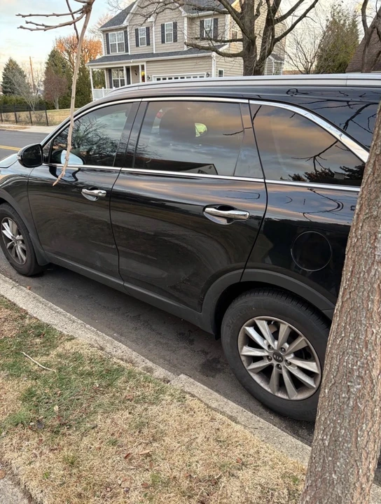 2020 Kia Sorento - Image 8 of 11