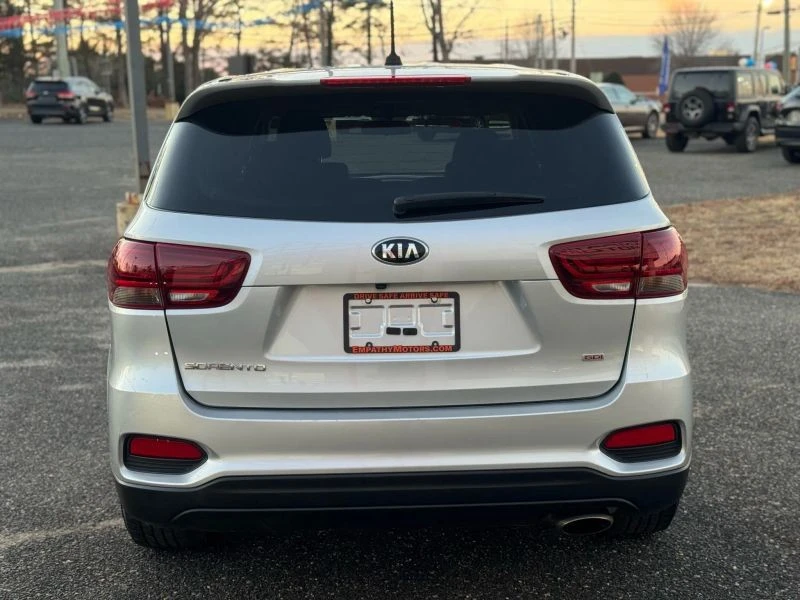 2020 Kia Sorento - Image 4 of 12