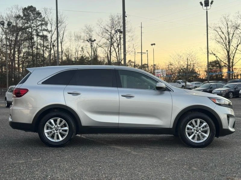 2020 Kia Sorento - Image 6 of 12