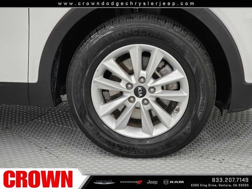 2020 Kia Sorento - Image 9 of 12
