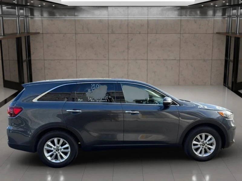 2020 Kia Sorento - Image 4 of 12