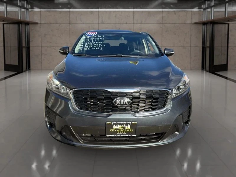 2020 Kia Sorento - Image 2 of 12
