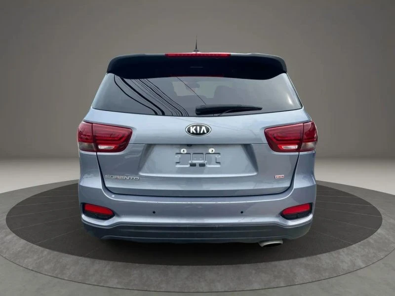 2020 Kia Sorento - Image 6 of 12