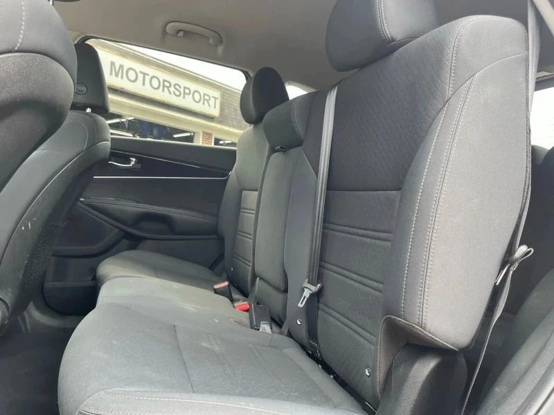 2020 Kia Sorento - Image 11 of 12