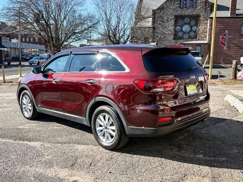 2020 Kia Sorento - Image 7 of 12
