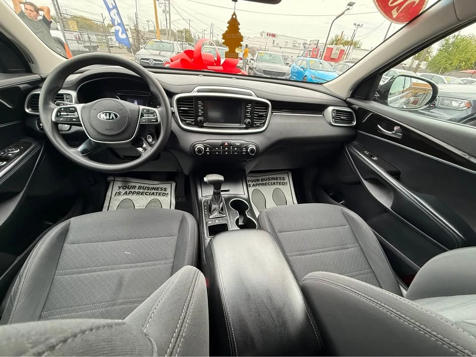2020 Kia Sorento - Image 5 of 11