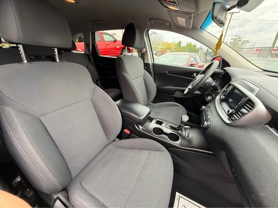 2020 Kia Sorento - Image 9 of 11