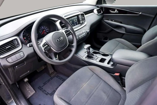 2020 Kia Sorento - Image 15 of 21