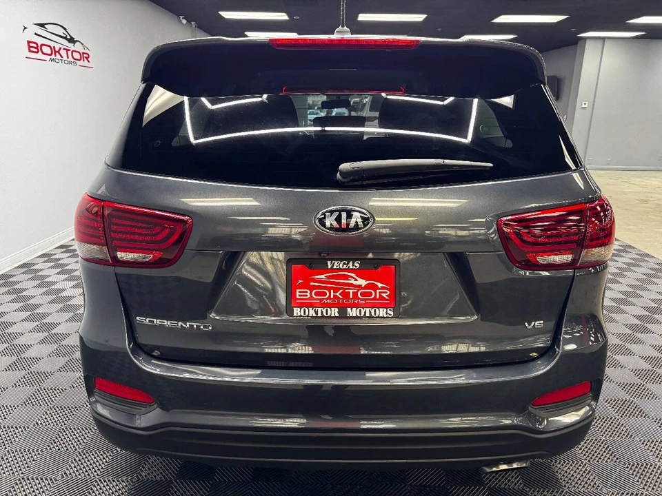2020 Kia Sorento - Image 10 of 12