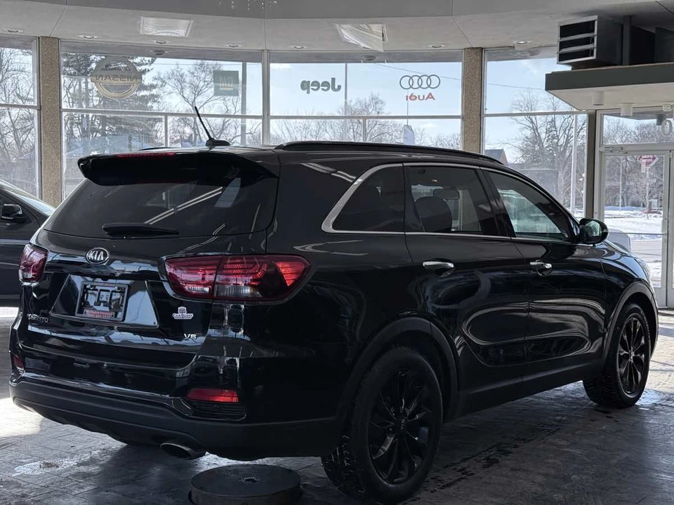 2020 Kia Sorento - Image 7 of 12
