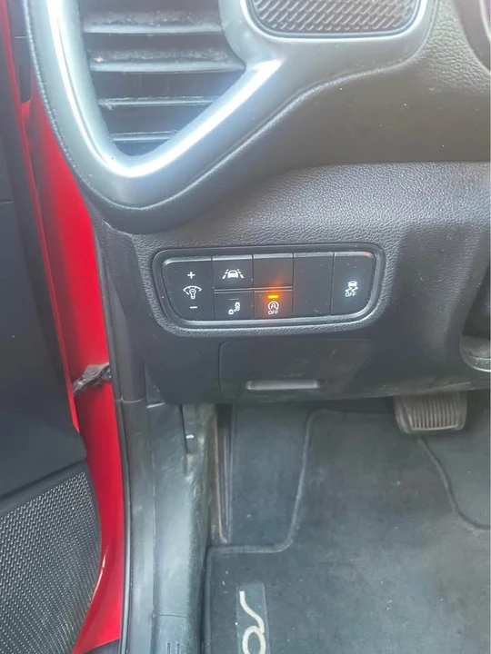 2020 Kia Soul - Image 11 of 16