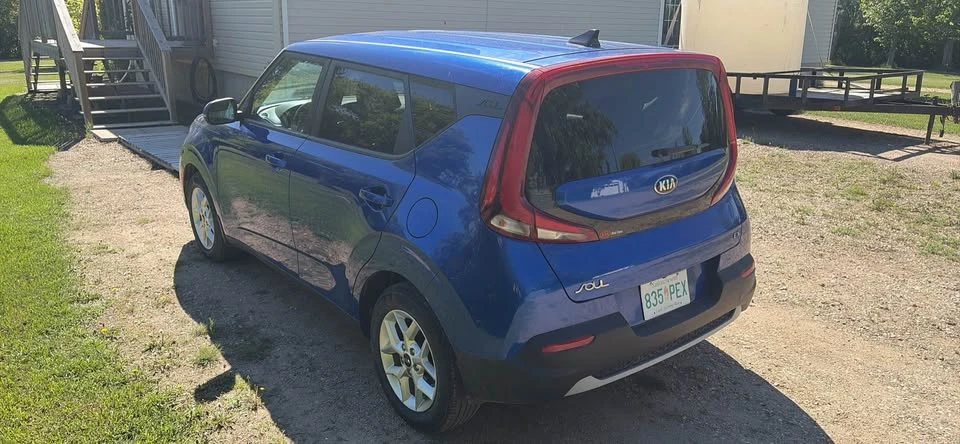 2020 Kia Soul - Image 4 of 8