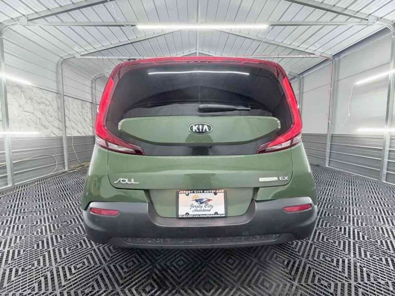 2020 Kia Soul - Image 6 of 12