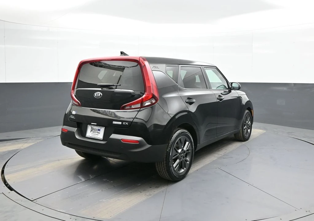 2020 Kia Soul - Image 6 of 21