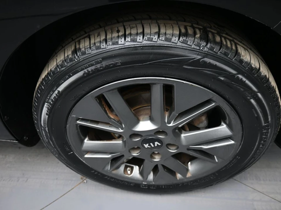 2020 Kia Soul - Image 13 of 21