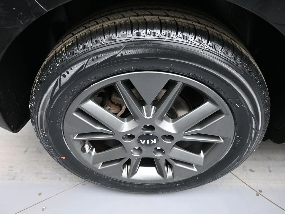 2020 Kia Soul - Image 12 of 21