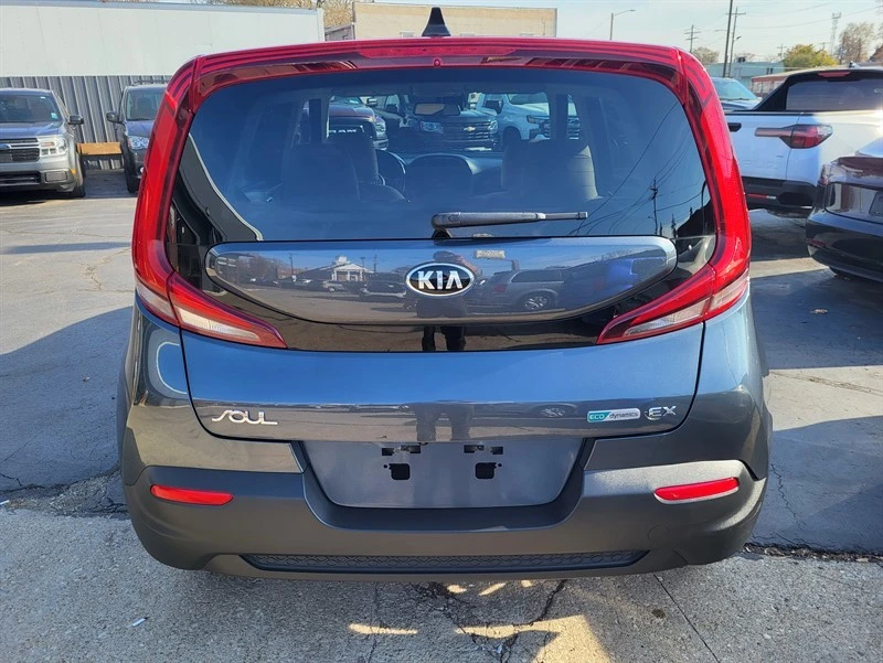 2020 Kia Soul - Image 5 of 17