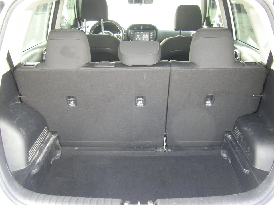 2020 Kia Soul - Image 10 of 18