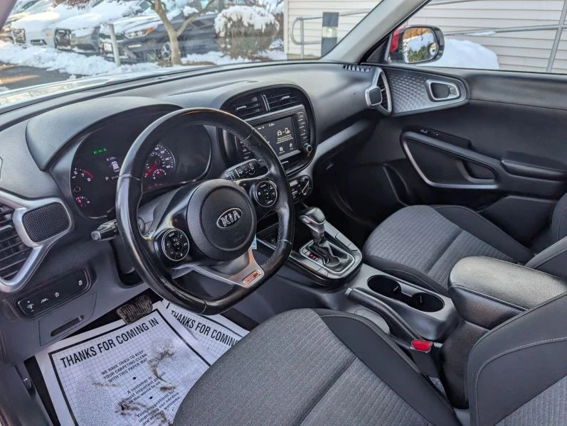 2020 Kia Soul - Image 8 of 12