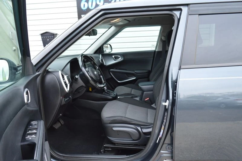 2020 Kia Soul - Image 10 of 12