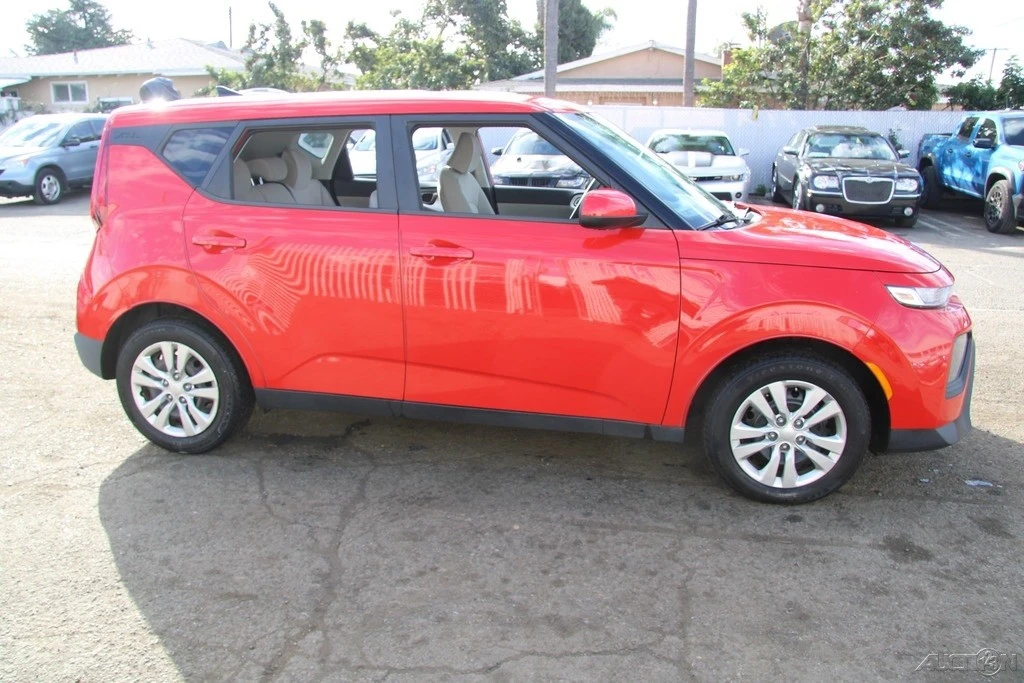 2020 Kia Soul - Image 7 of 21