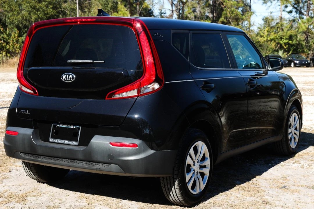 2020 Kia Soul - Image 11 of 12