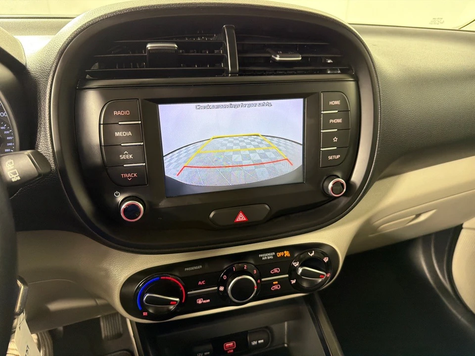 2020 Kia Soul - Image 15 of 19