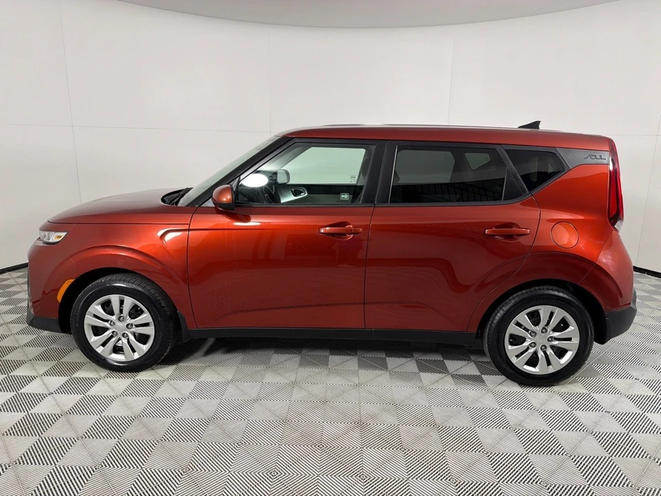 2020 Kia Soul - Image 6 of 19