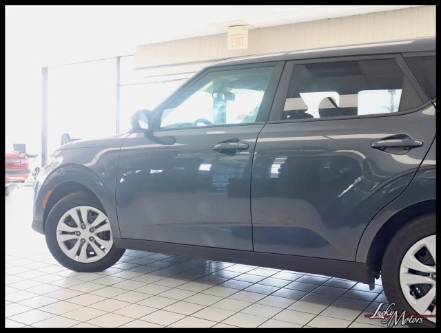 2020 Kia Soul - Image 9 of 21