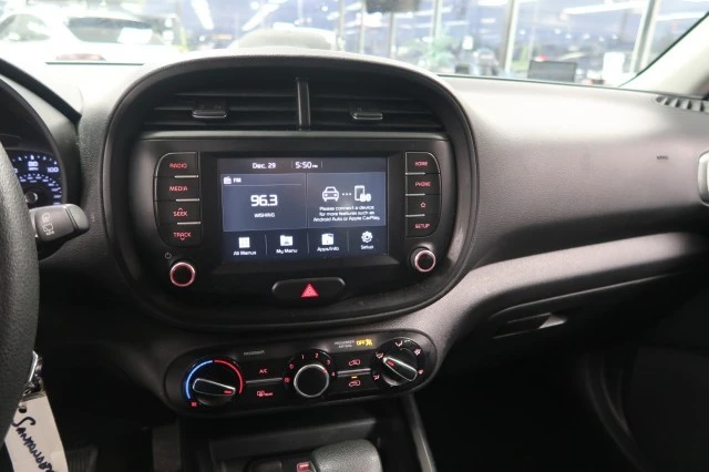 2020 Kia Soul - Image 8 of 11