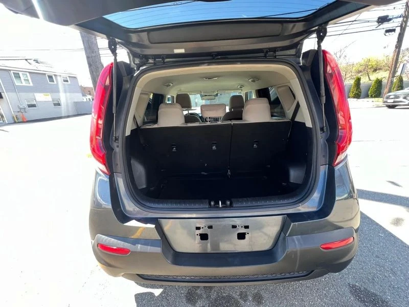 2020 Kia Soul - Image 9 of 12